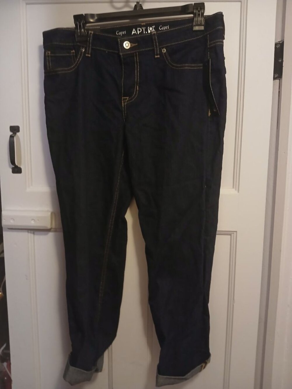 APT 9 Womens 10 Capri Jeans NWT